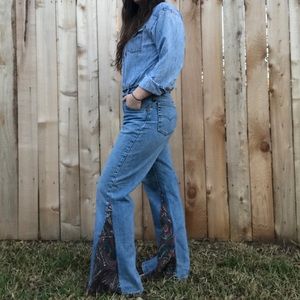 Vintage Hippie Bell Bottom Levi's 560